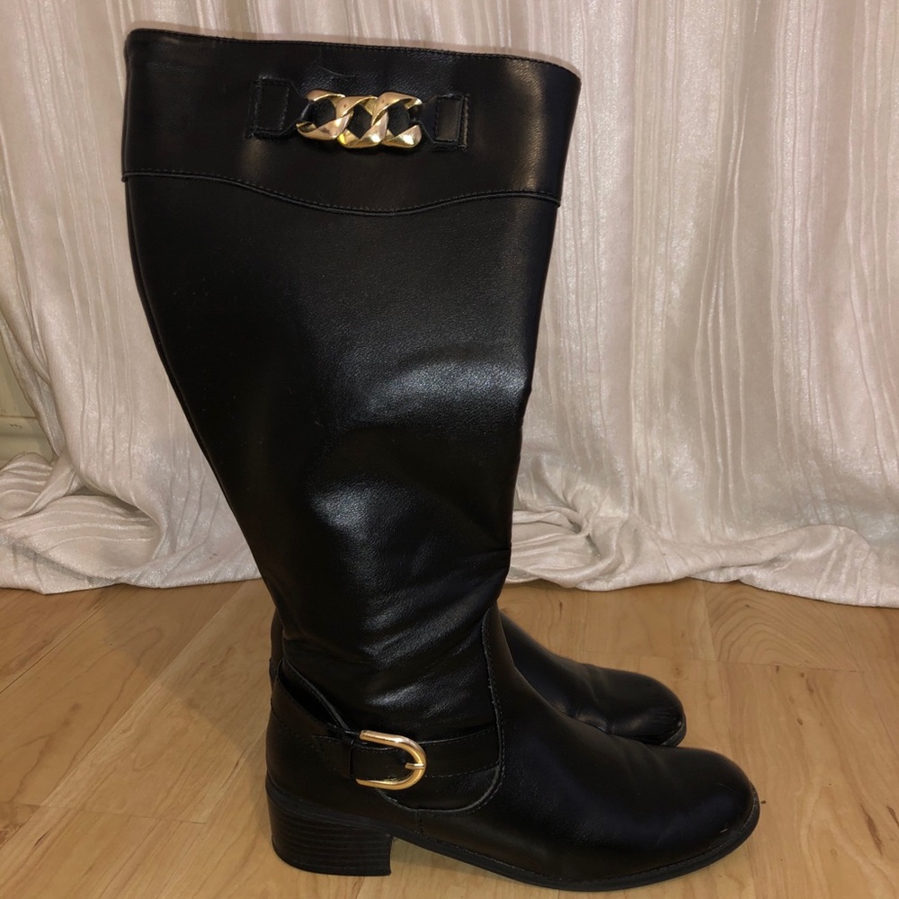 Riding boots